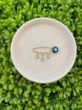 Load image into Gallery viewer, Buenas Vibras Brooch Pin
